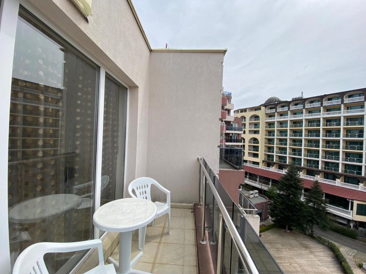 Admiral Plaza C 53 Private Cozy Studio Pantai Sunny Luaran gambar