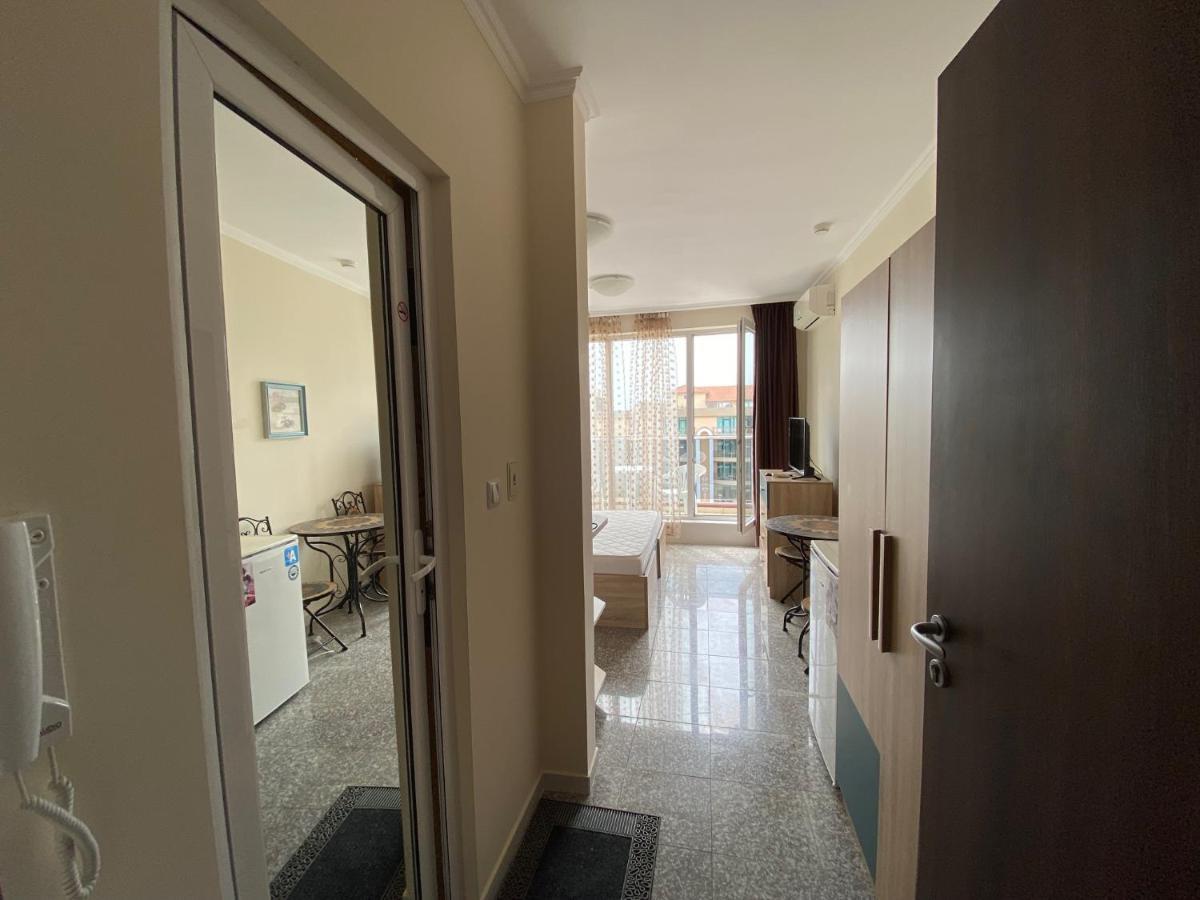 Admiral Plaza C 53 Private Cozy Studio Pantai Sunny Luaran gambar