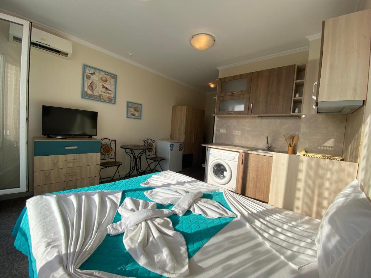 Admiral Plaza C 53 Private Cozy Studio Pantai Sunny Luaran gambar